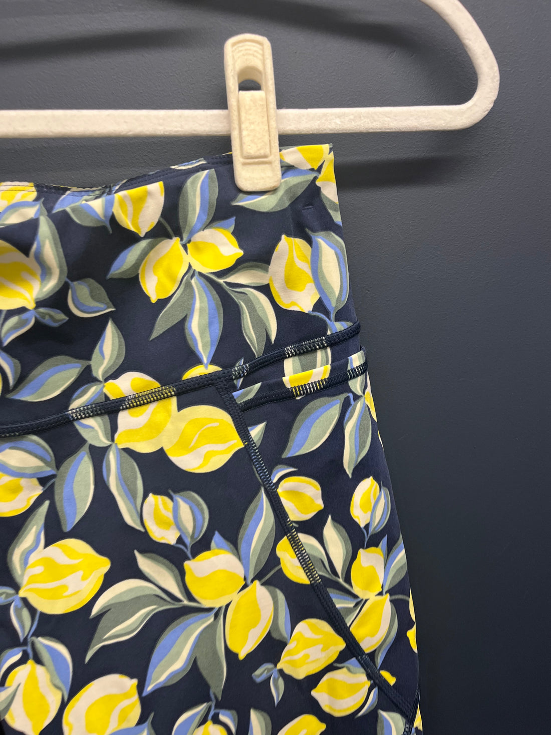 Sweaty Betty lemon power shorts medium 6inch