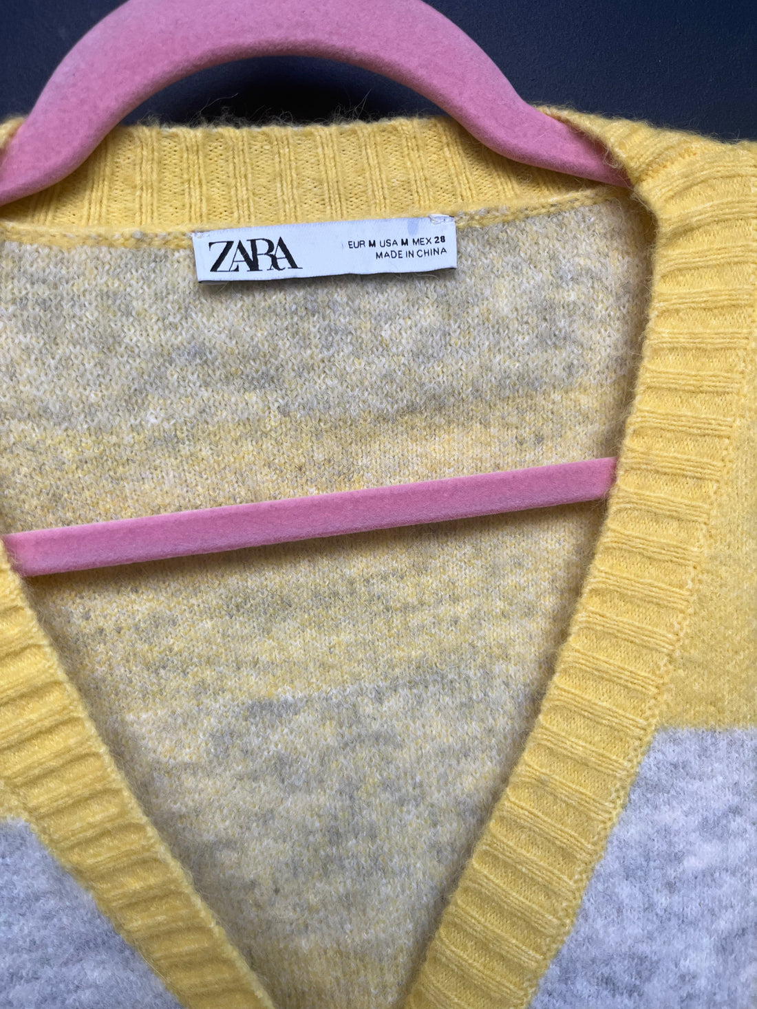 Zara cardigan medium
