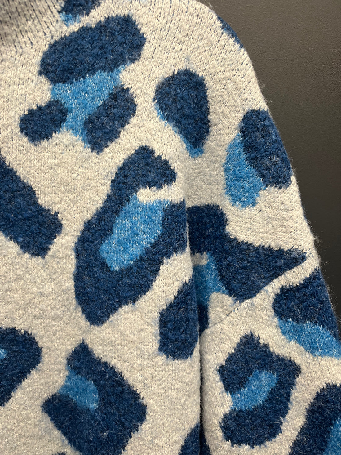 Zara leopard jumper medium