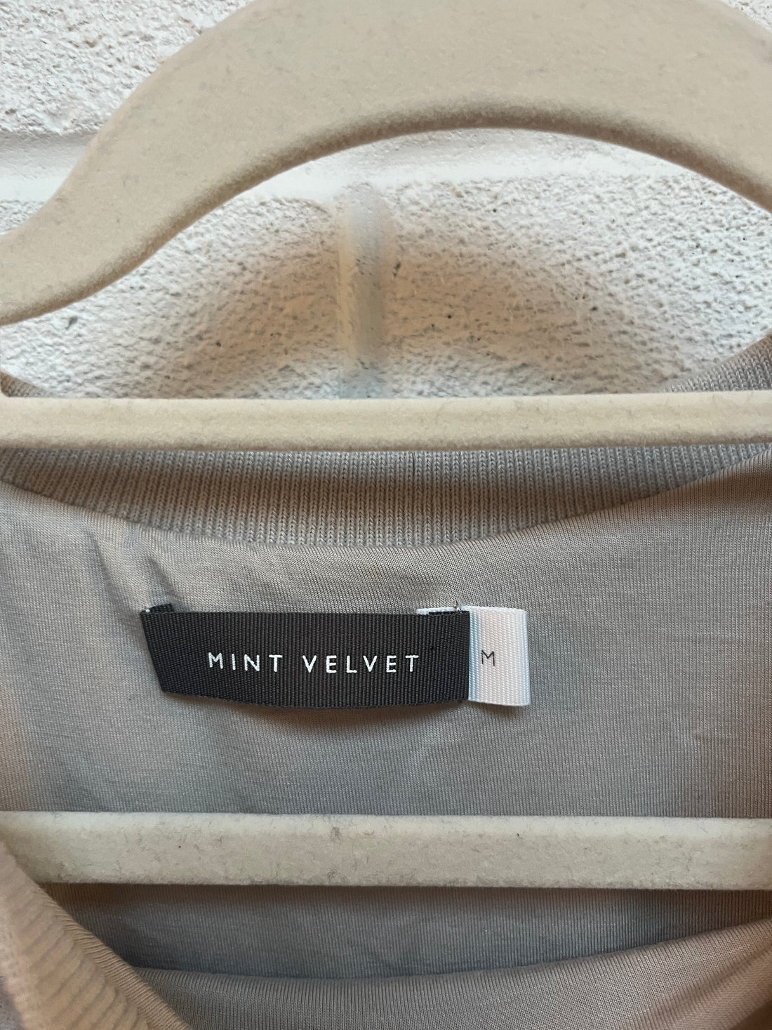 Mint velvet sequin velvet jumper medium