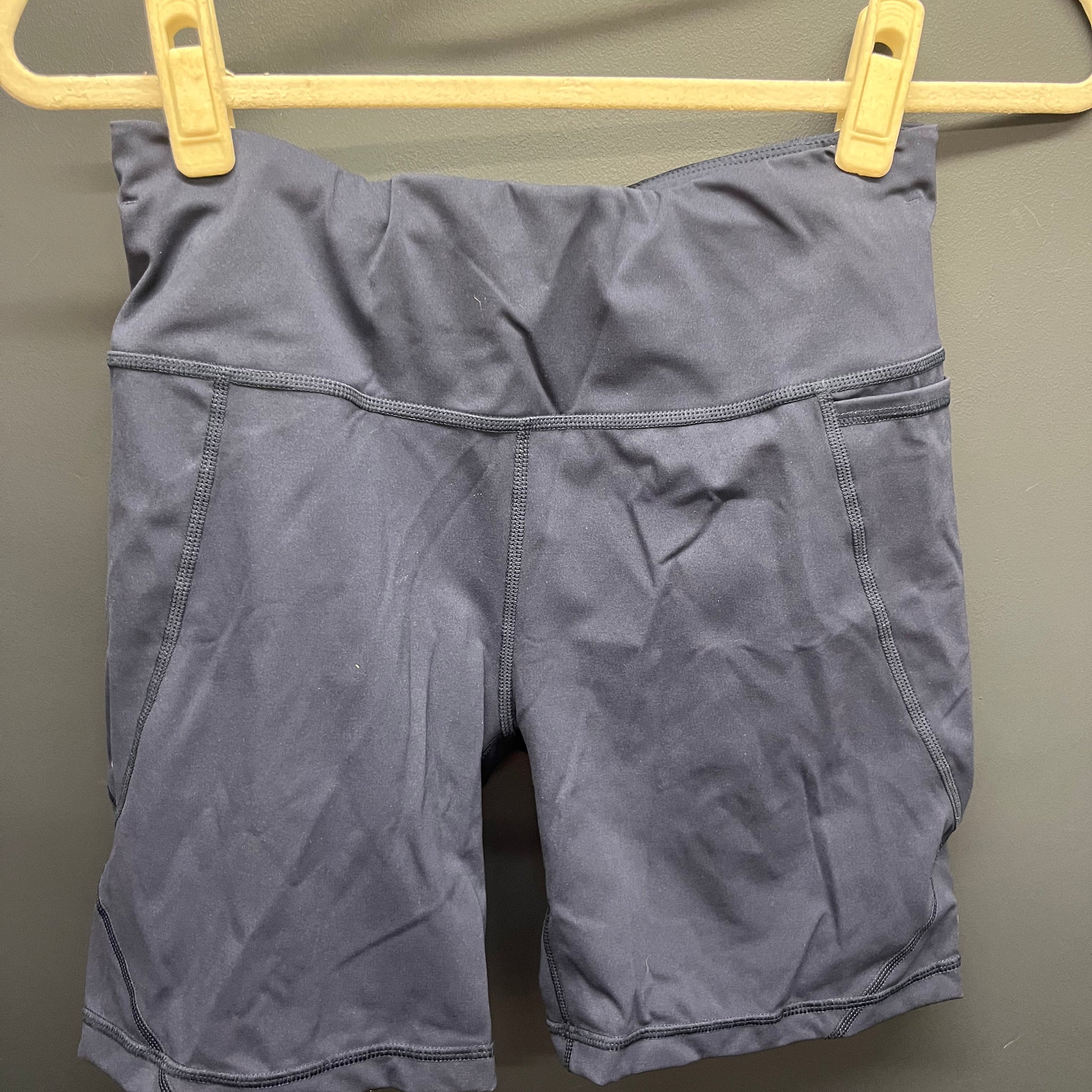 Sweaty Betty navy power shorts medium 6inch