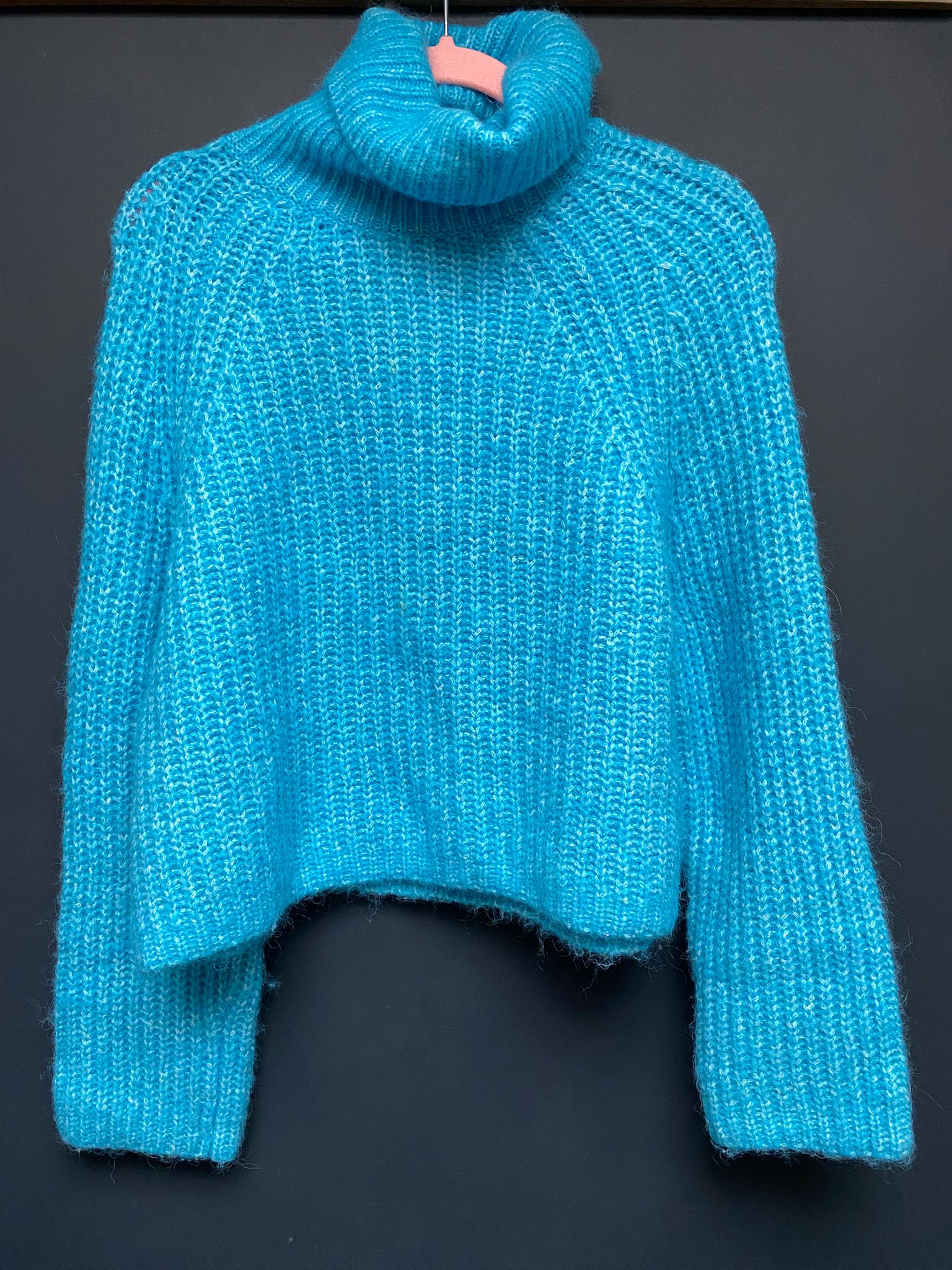 Zara blue jumper small