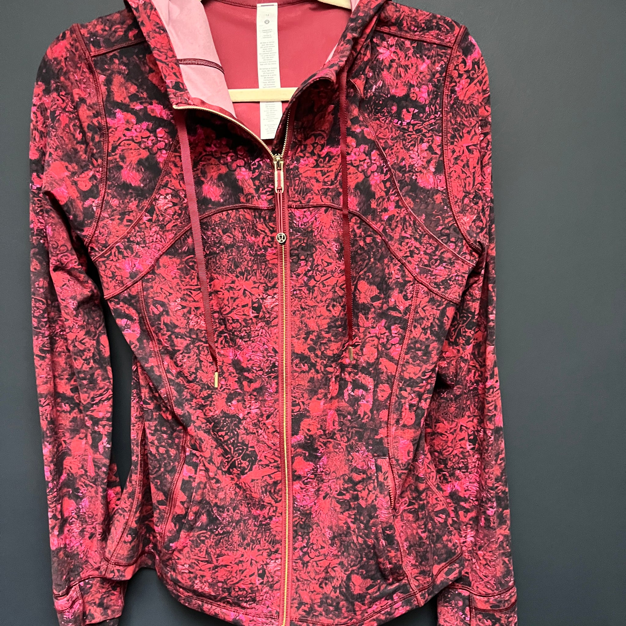 Lululemon hooded define jacket 12