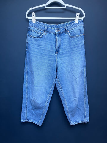 Marks & Spencer’s carrot jeans 14 short