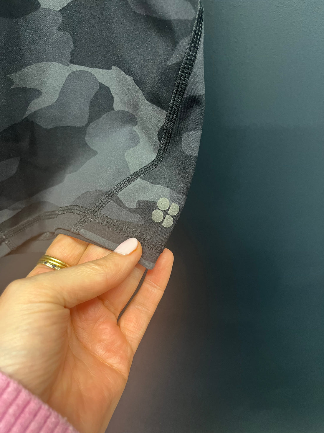 Sweaty Betty camo power shorts large 9inch