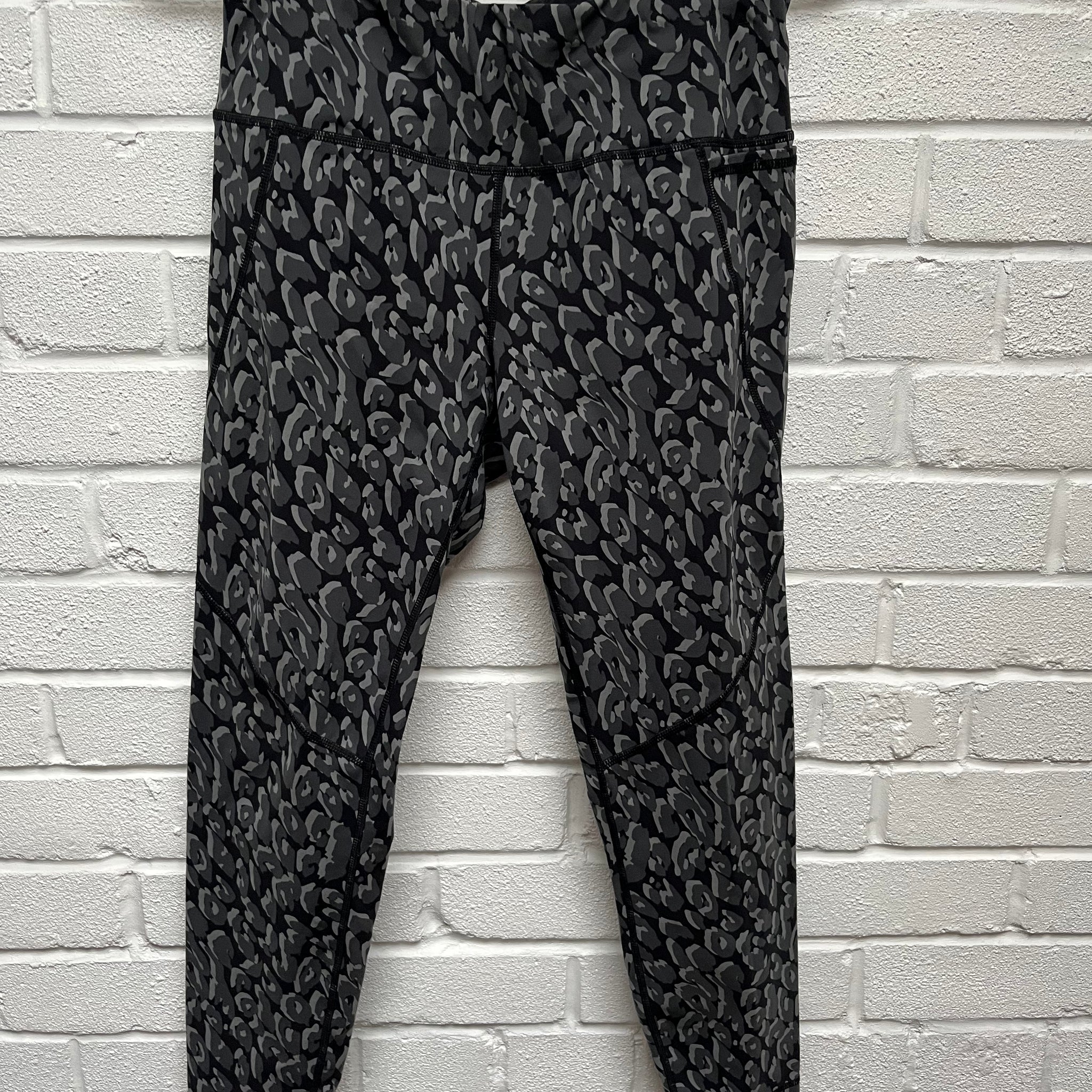 Sweaty Betty grey leopard power leggings medium 7/8